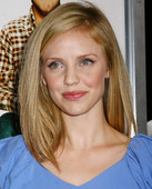 Kelli Garner