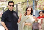 Bollywood folk cast their vote